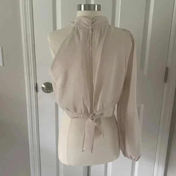 River island one sleeved open back blouse - Picture 3 of 9